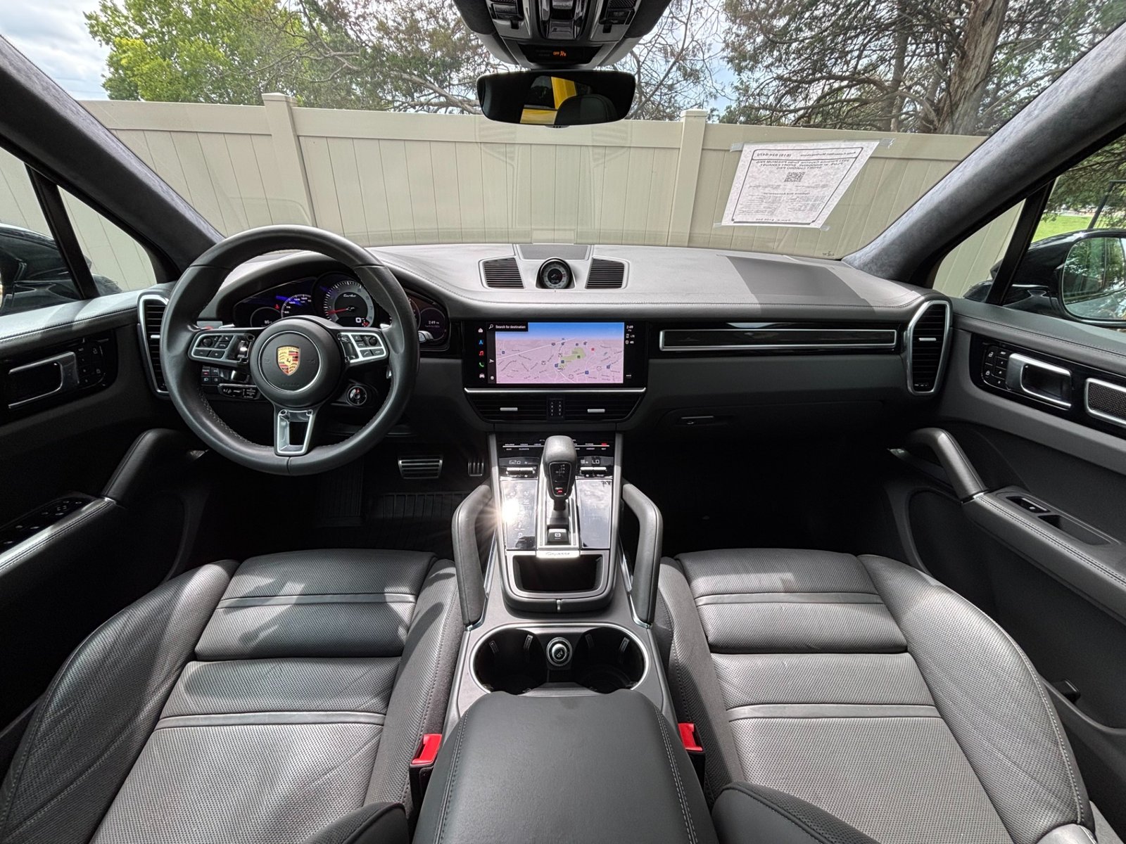 
								2023 Porsche Cayenne Turbo PREMIUM full									