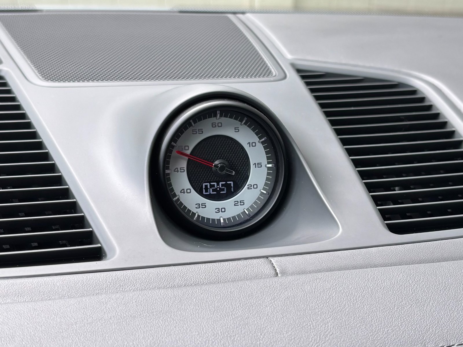 
								2023 Porsche Cayenne Turbo PREMIUM full									