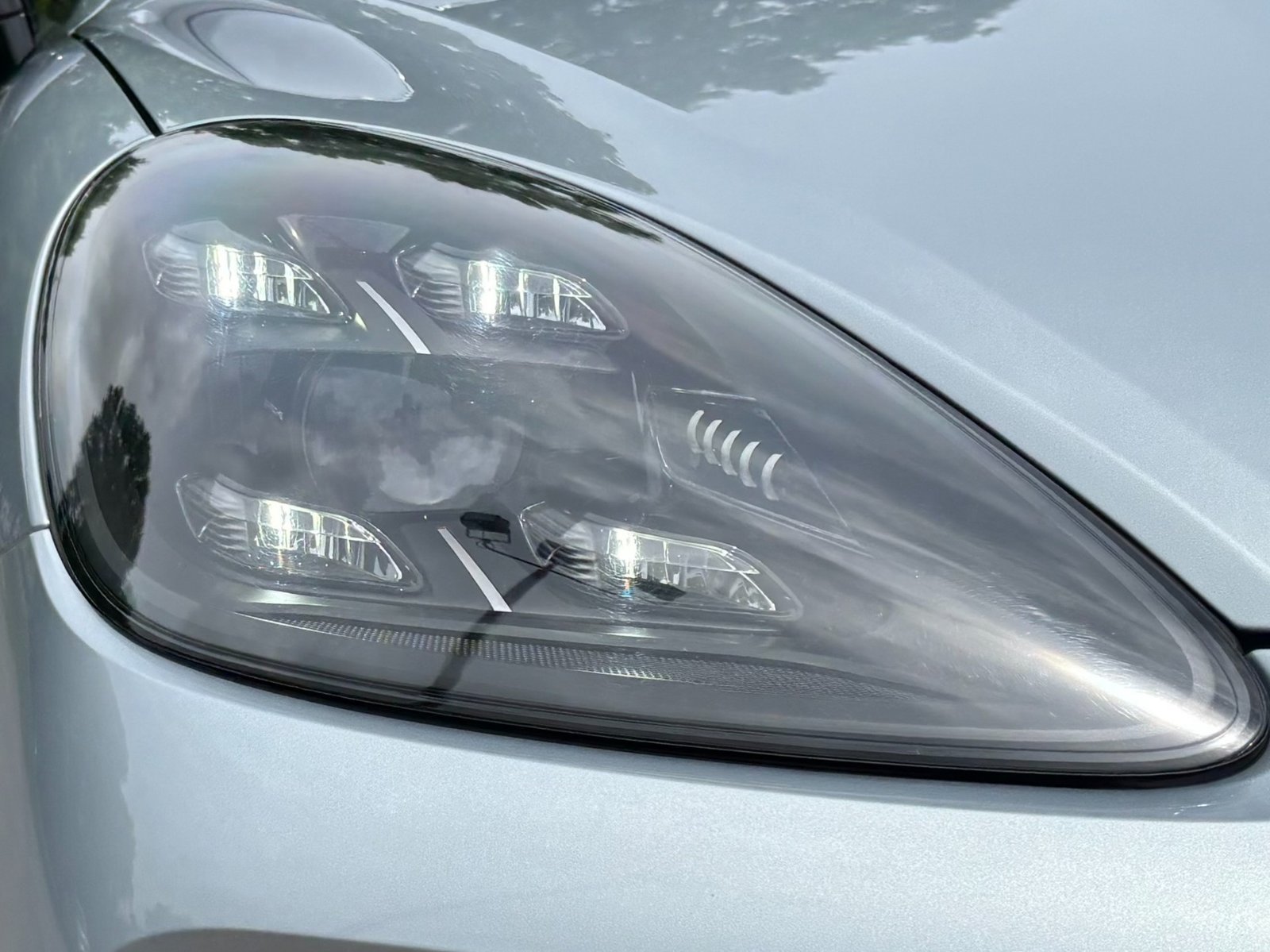 
								2023 Porsche Cayenne Turbo PREMIUM full									