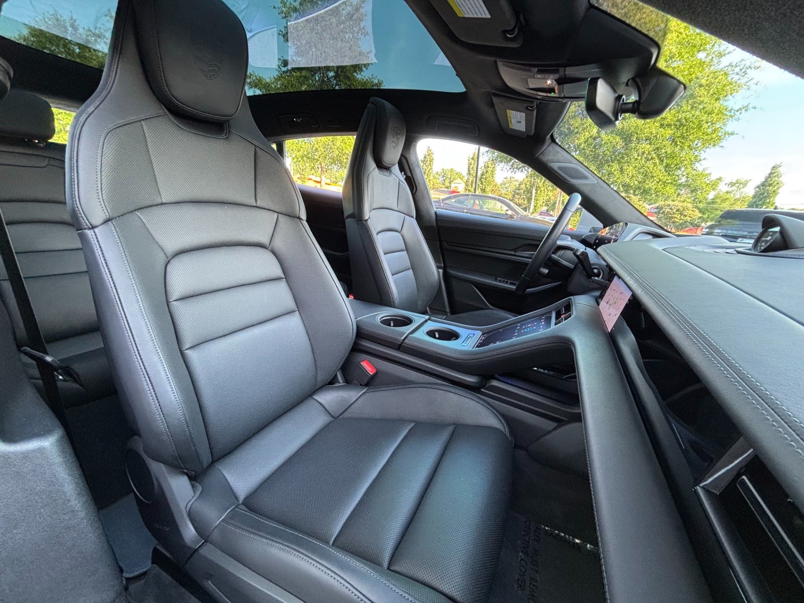 
								2023 Porsche Taycan Turbo Cross Turismo full									